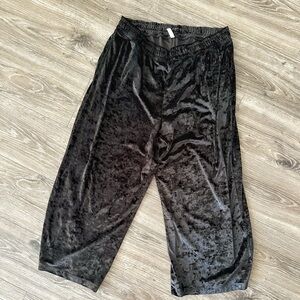 GAP Black Velvet Pants